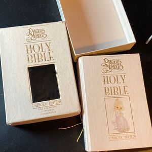 Precious Moments vintage Catholic edition Bible in original box book